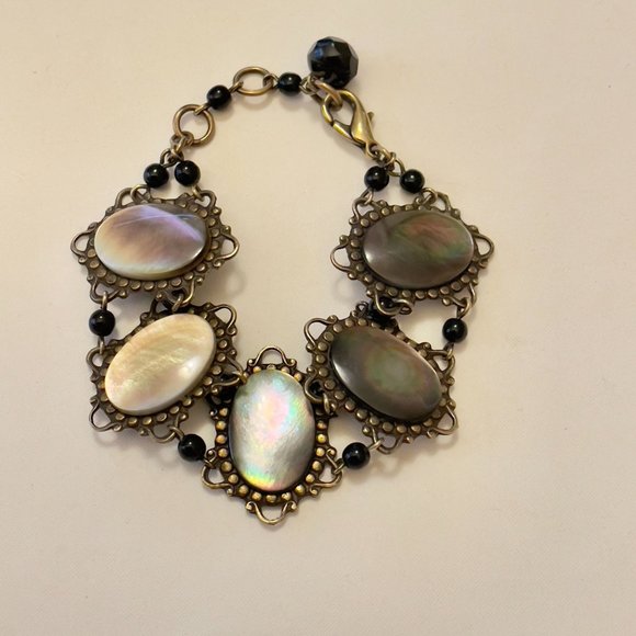 4 for $20 Sale Vintage Romantic Style Mother of Pearl Link Bracelet - Picture 3 of 6